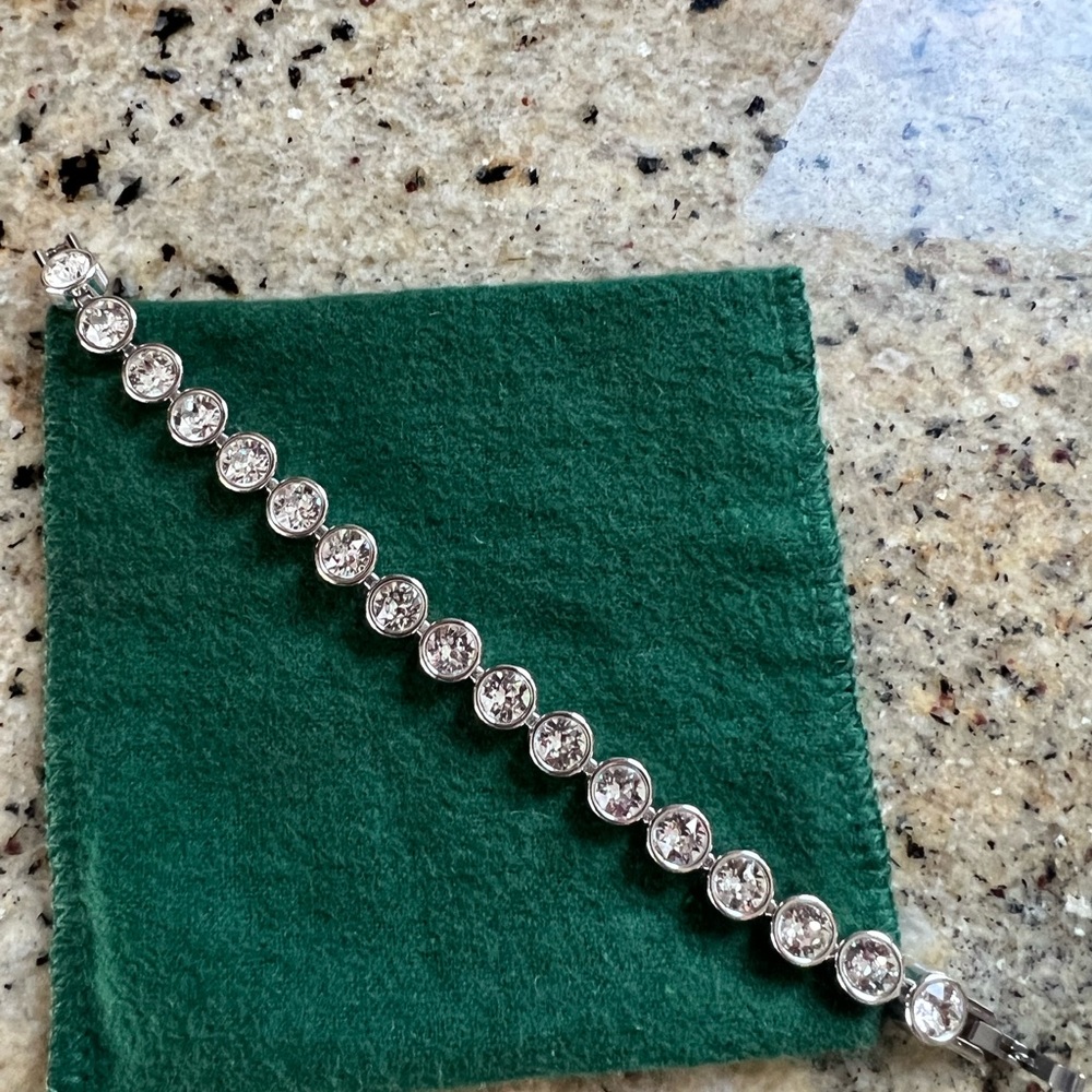 Touchstone crystal bracelet